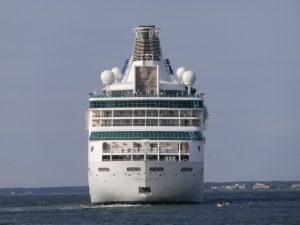 Barco Vision of the Seas en Tallin crucerum royal caribbean